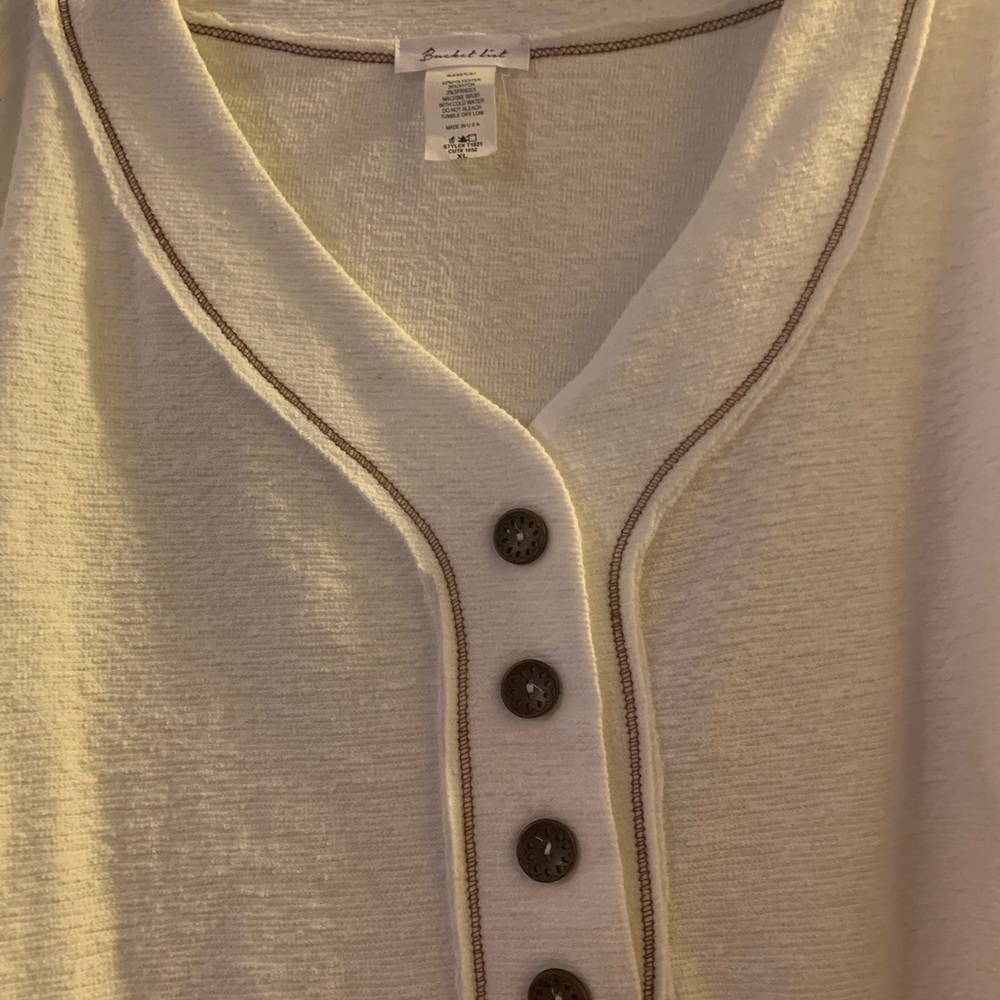 NWOT Top XL - Picture 2 of 4